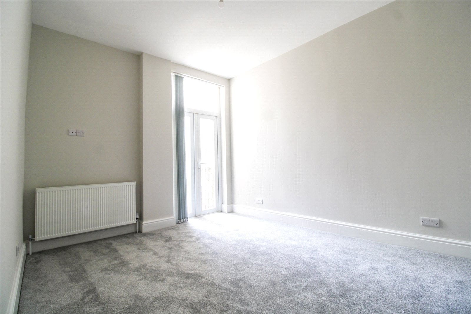 Room Clift House Road in Bristol