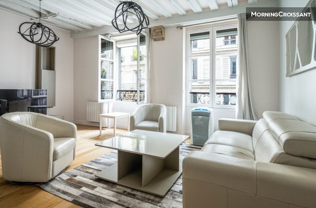 Appartement Rue de la Montagne Sainte-Geneviève à Paris