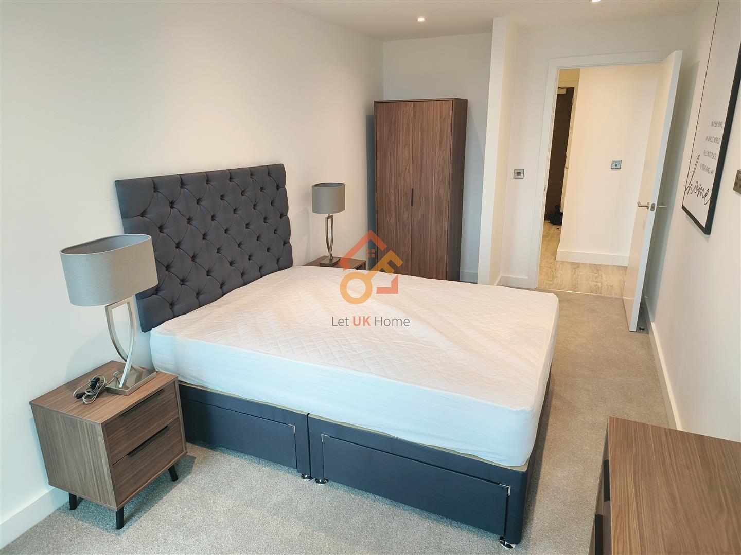 Flat Silvercroft Street in Manchester