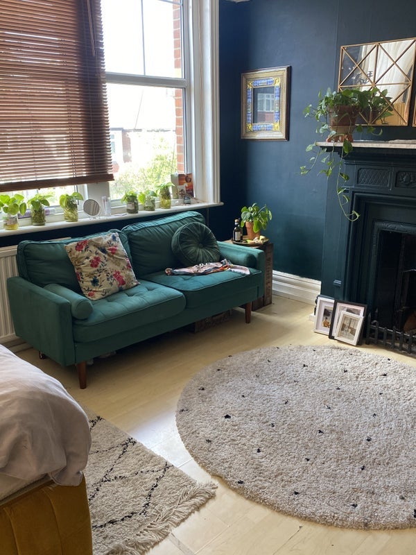 Room Alexandra Park Road in Greater London