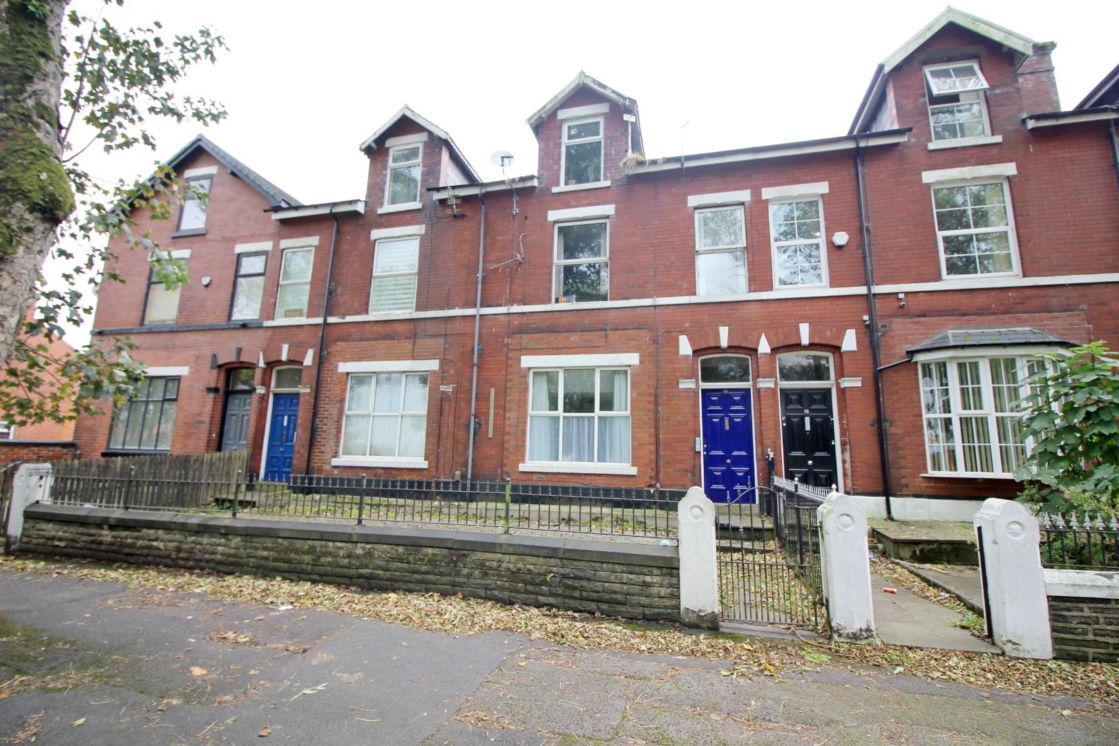 Flat Wellington Road in Bury