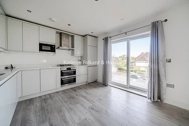 Flat Winchester Road in Greater London