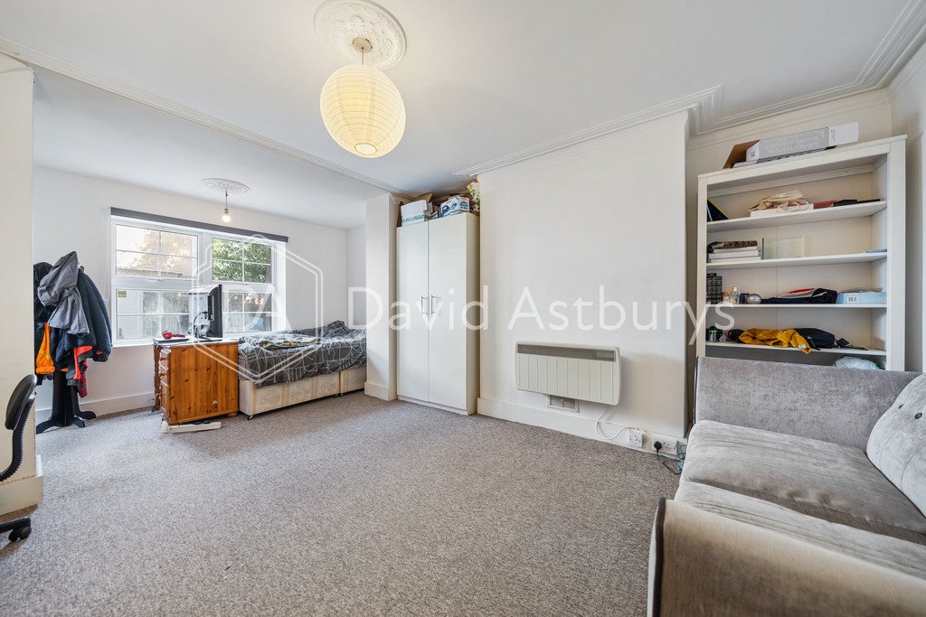 Flat Hornsey Road in Greater London