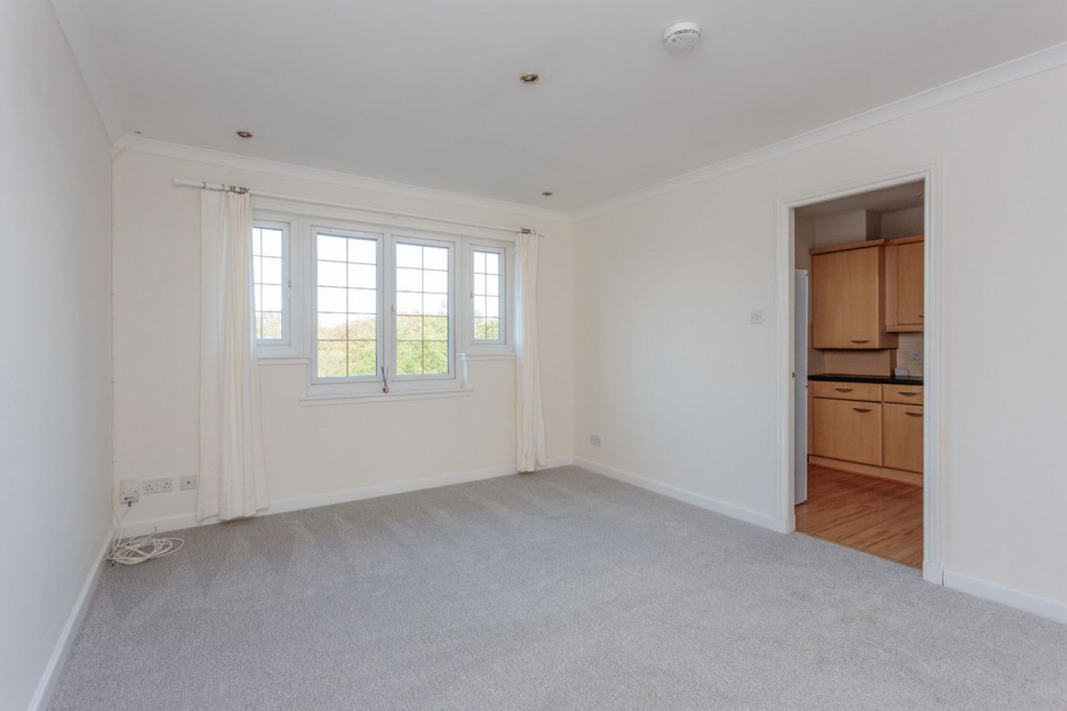 Flat Almondview in Livingston