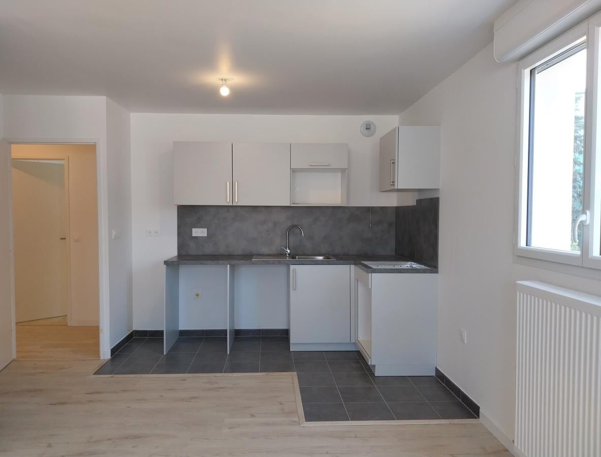 Appartement Rue Roger Henry à Saint-Cyr-l'École