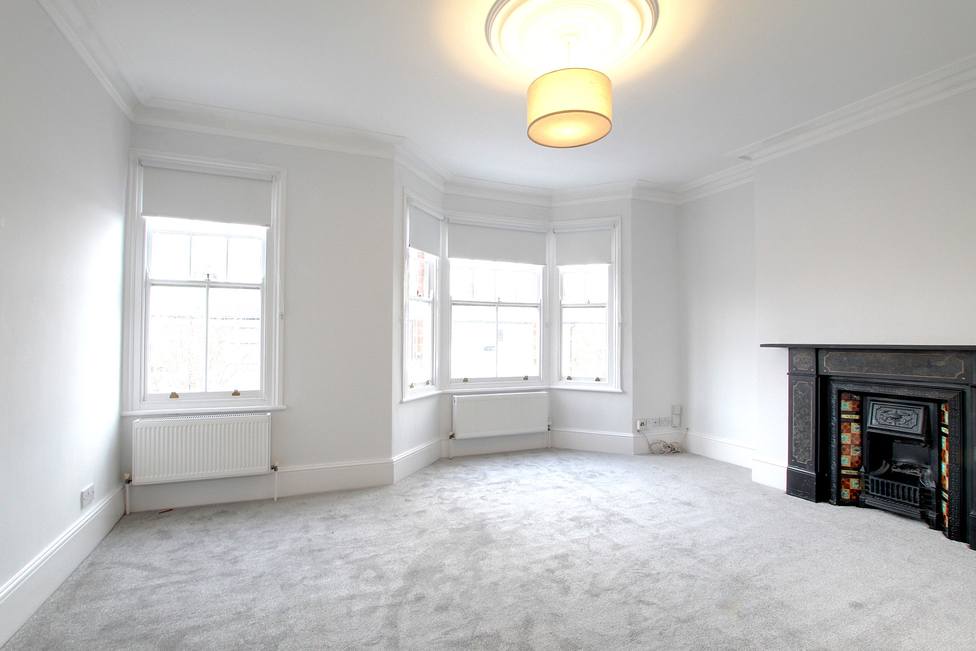 Flat Sylvester Road in Greater London