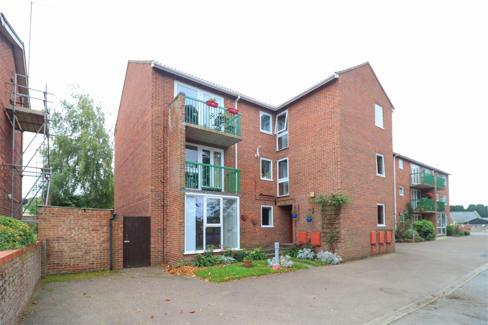 Flat Fairlawns in West Suffolk
