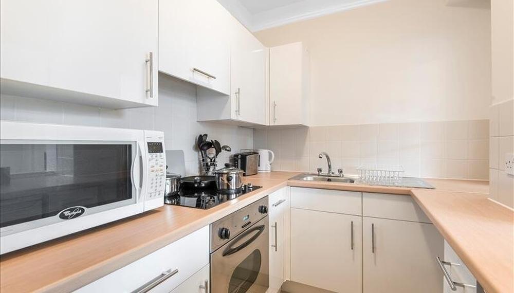 Flat Park West Place in City of Westminster