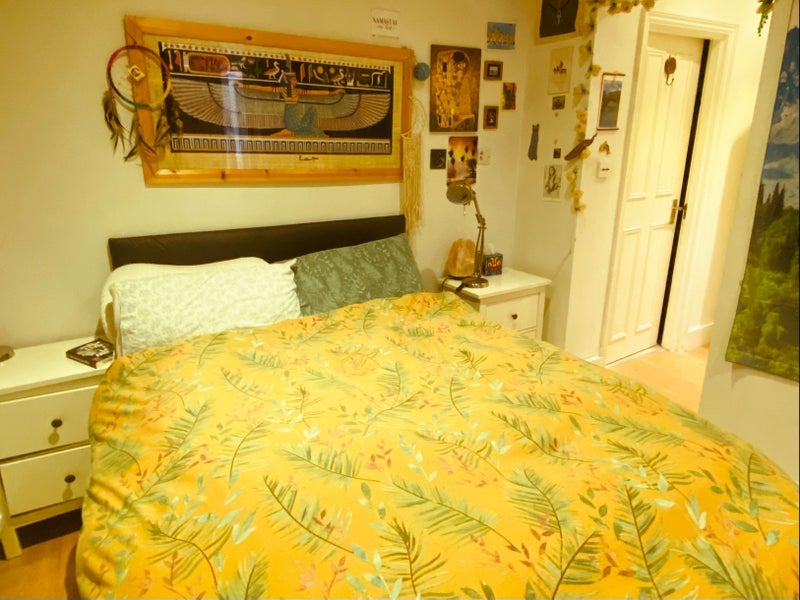 Room Eardley Crescent in Greater London