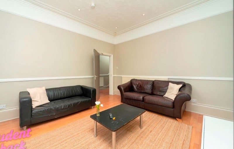 Room Moss Lane East in Manchester