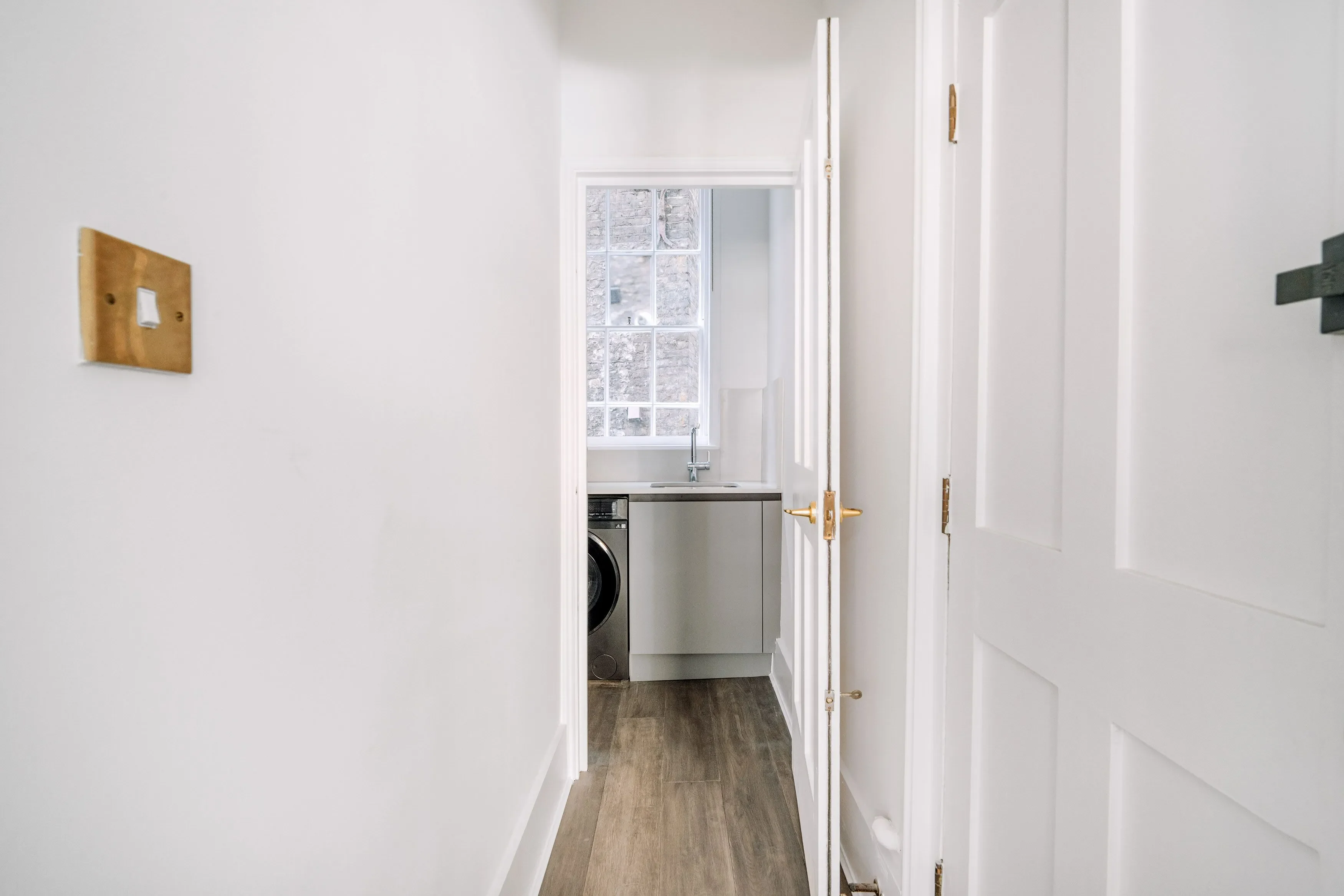 Flat Monmouth Street in Greater London