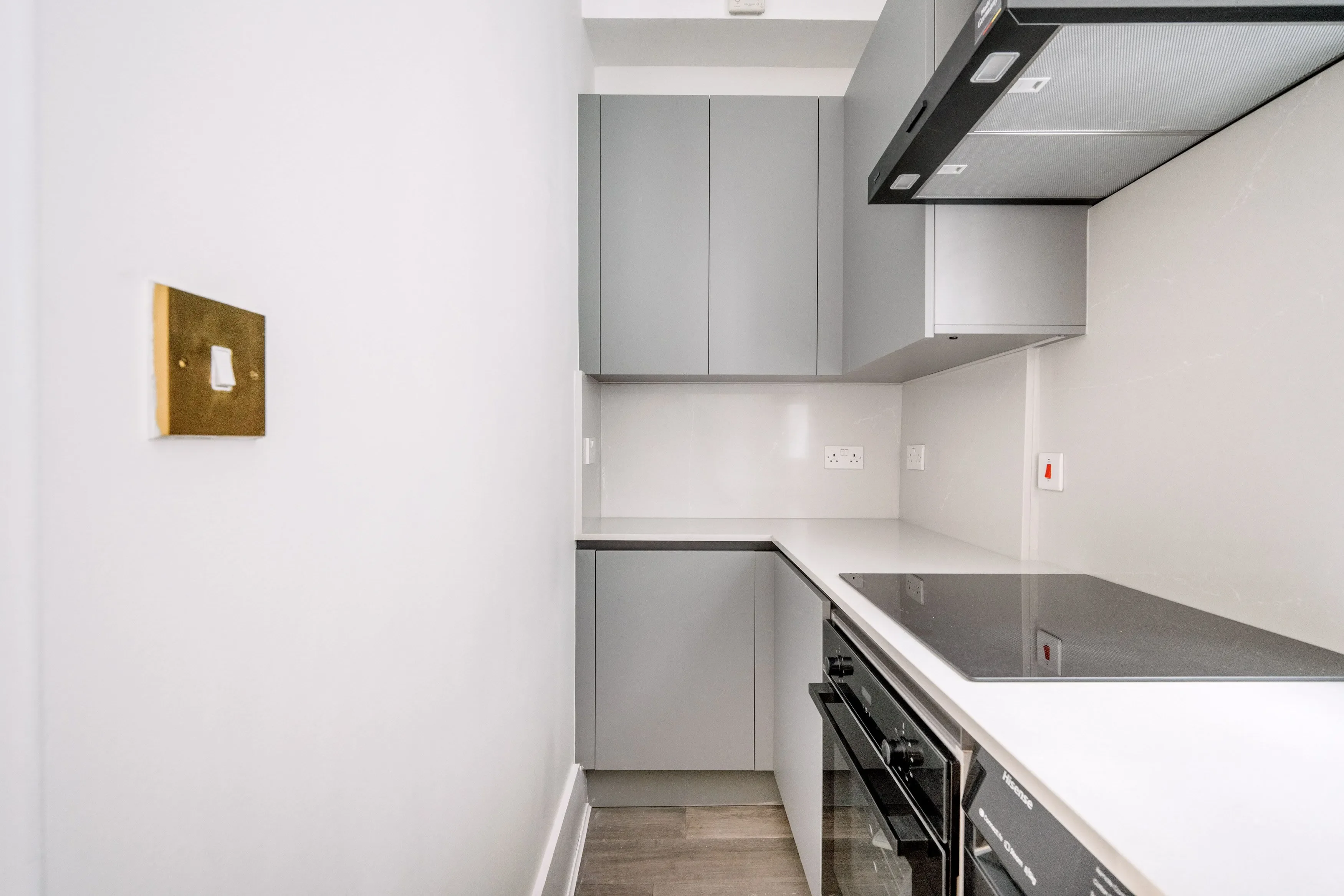 Flat Monmouth Street in Greater London