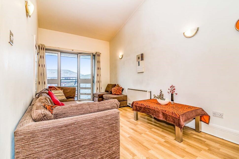 Flat Cobourg Street in Manchester