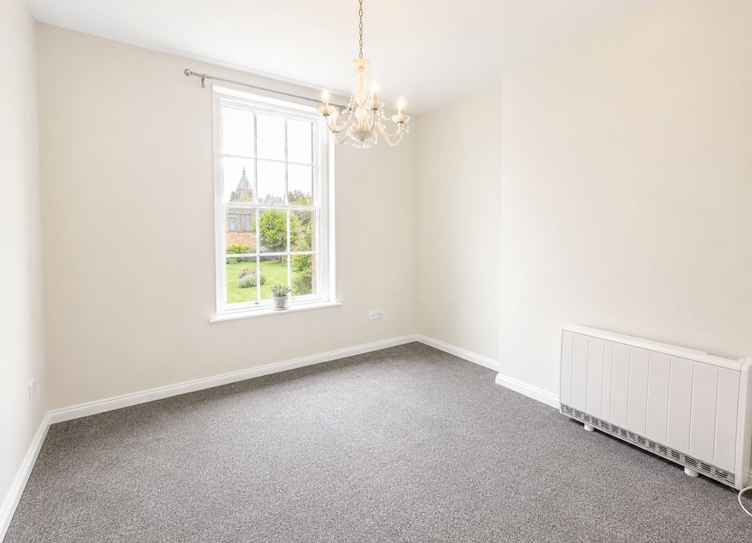 Flat Park Place in Cheltenham