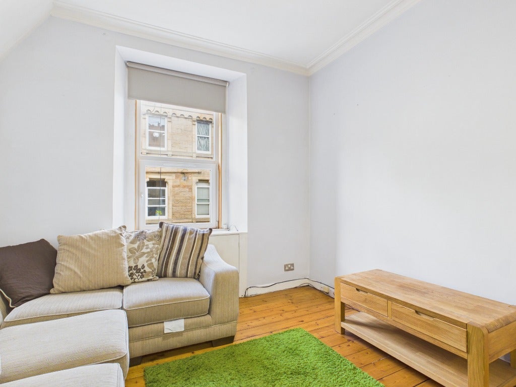 Flat Grove Street in City of Edinburgh