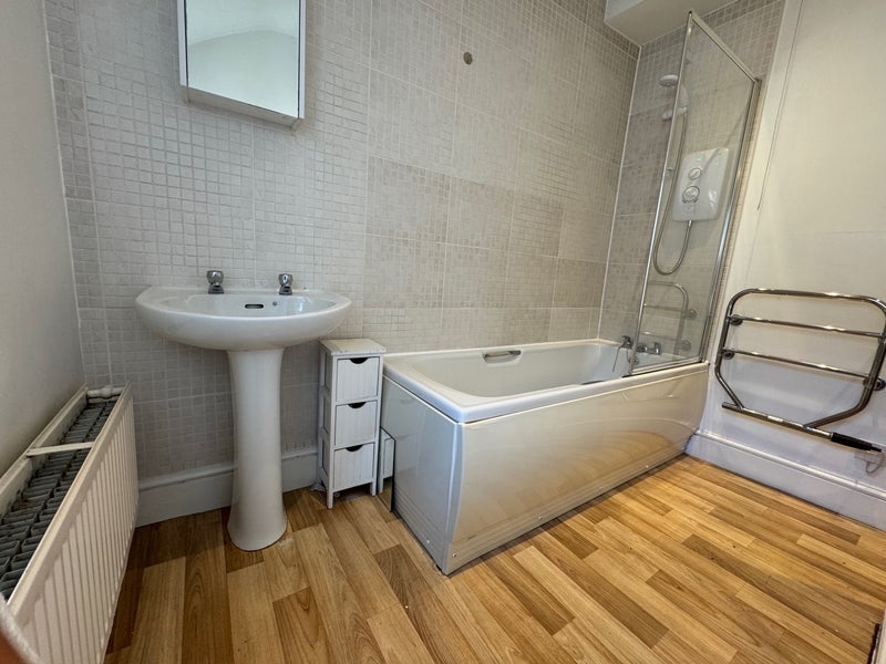 Room Colwick Road in Nottingham