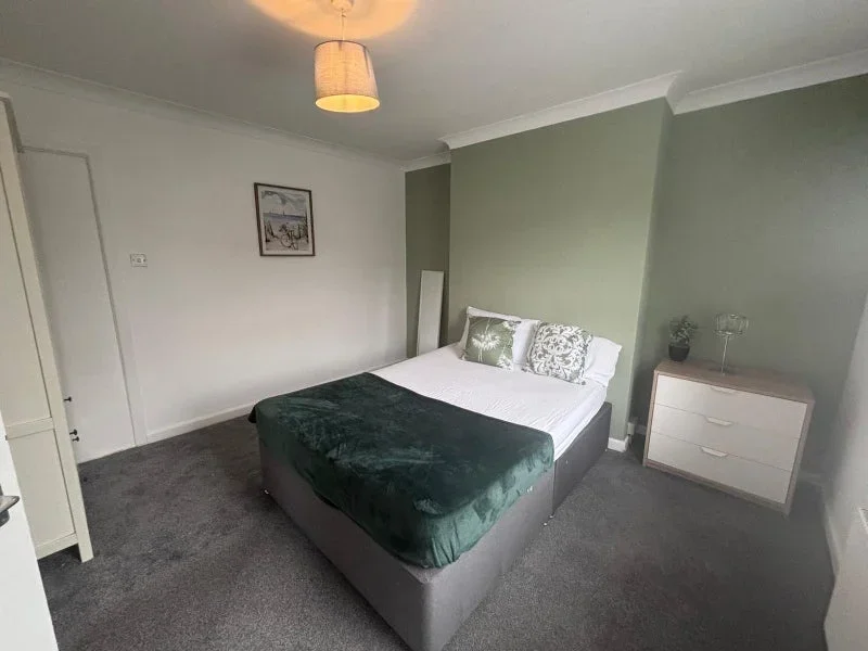 Room Alton Road in Bournemouth