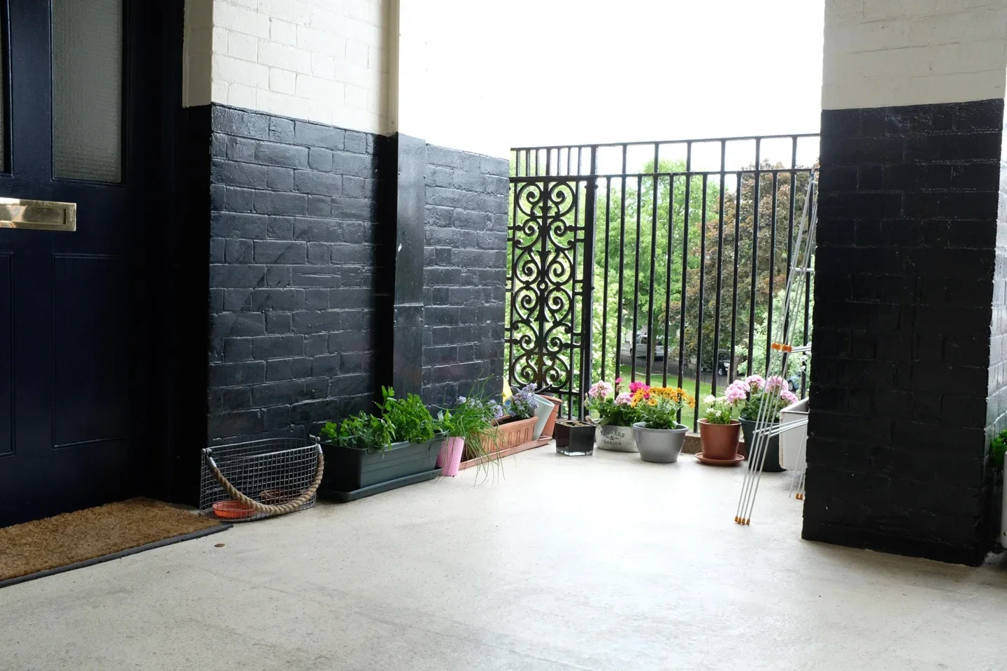 Flat Cressy Court in Greater London