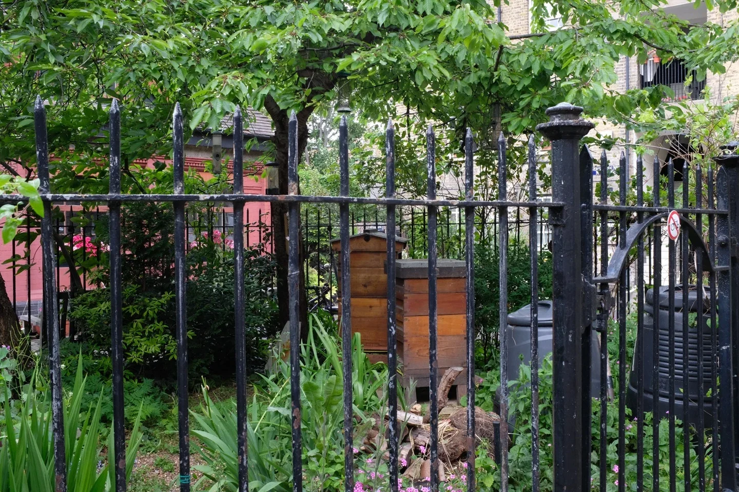 Flat Cressy Court in Greater London