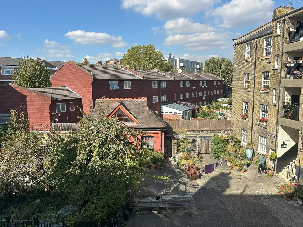 Flat Cressy Court in Greater London