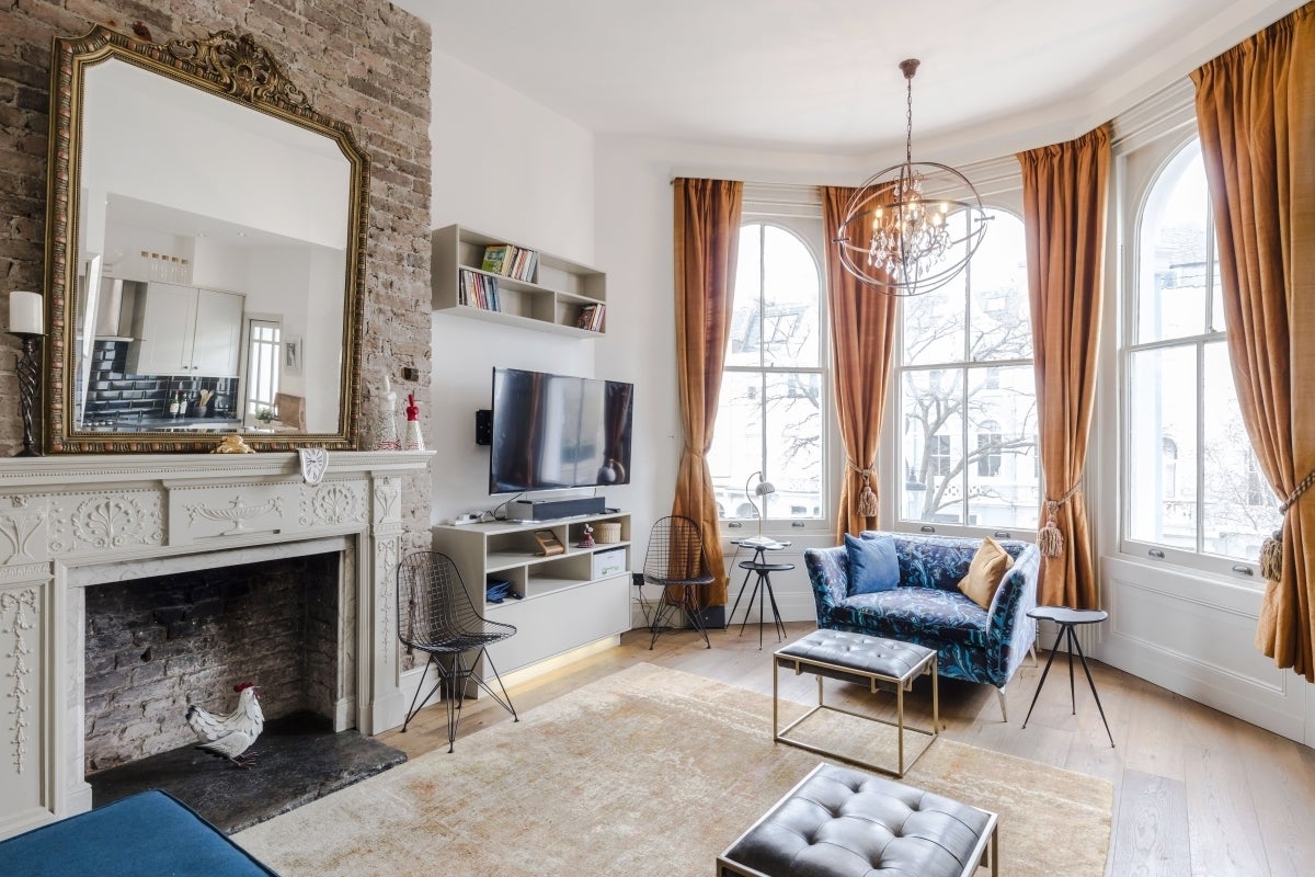 Flat Lansdowne Road in Greater London