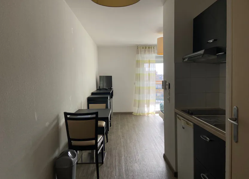 Room Avenue Berthelot in Lyon