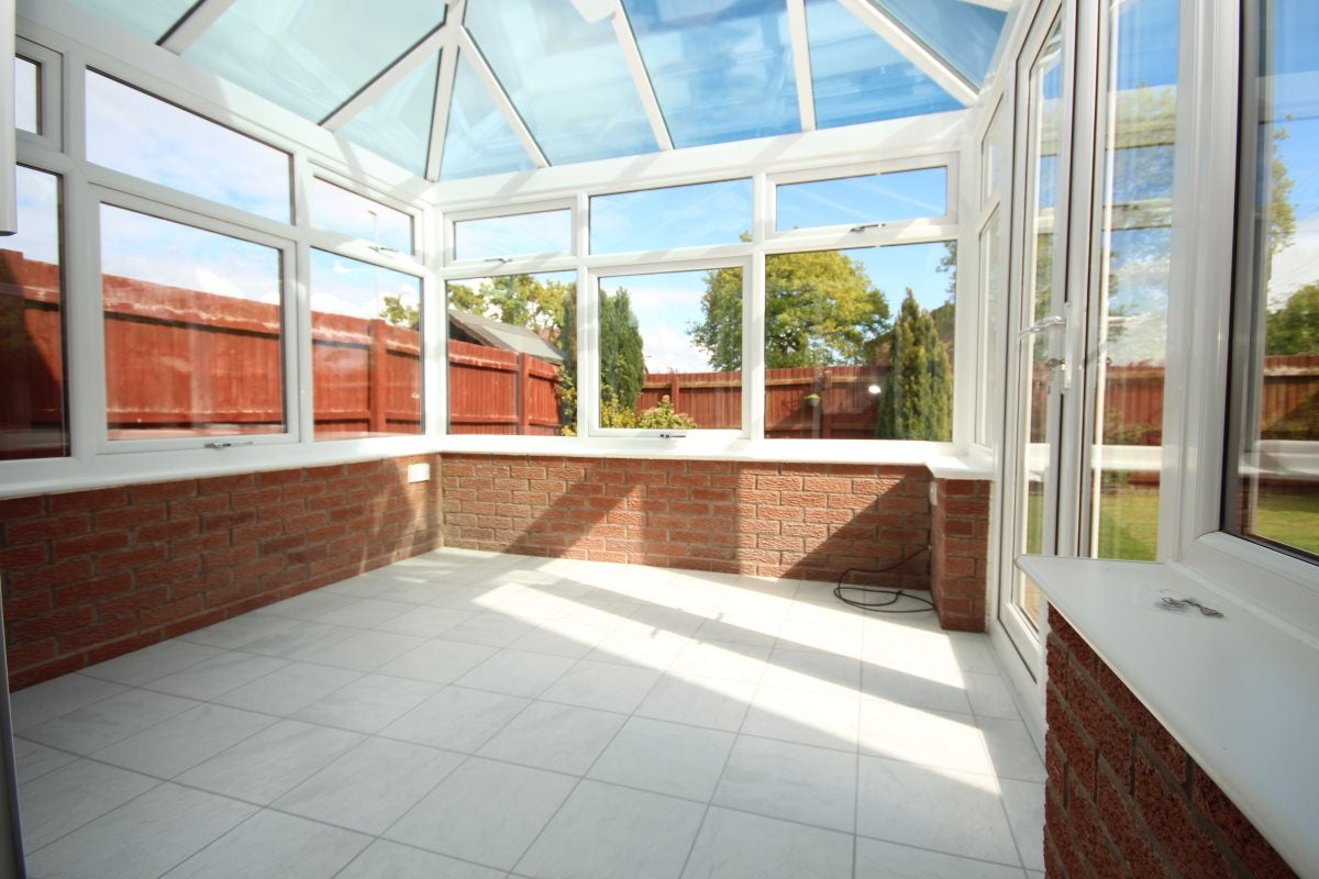 Flat Norwich Drive in Ellesmere Port