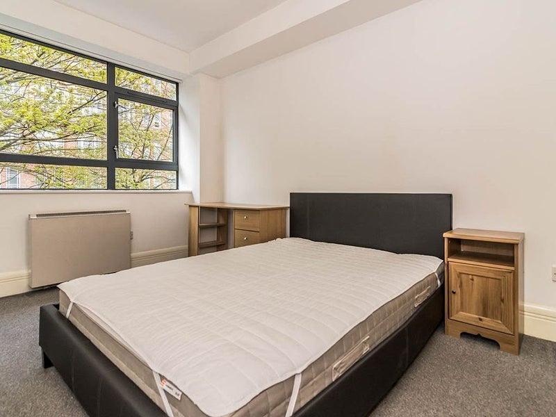 Room Cobourg Street in Manchester