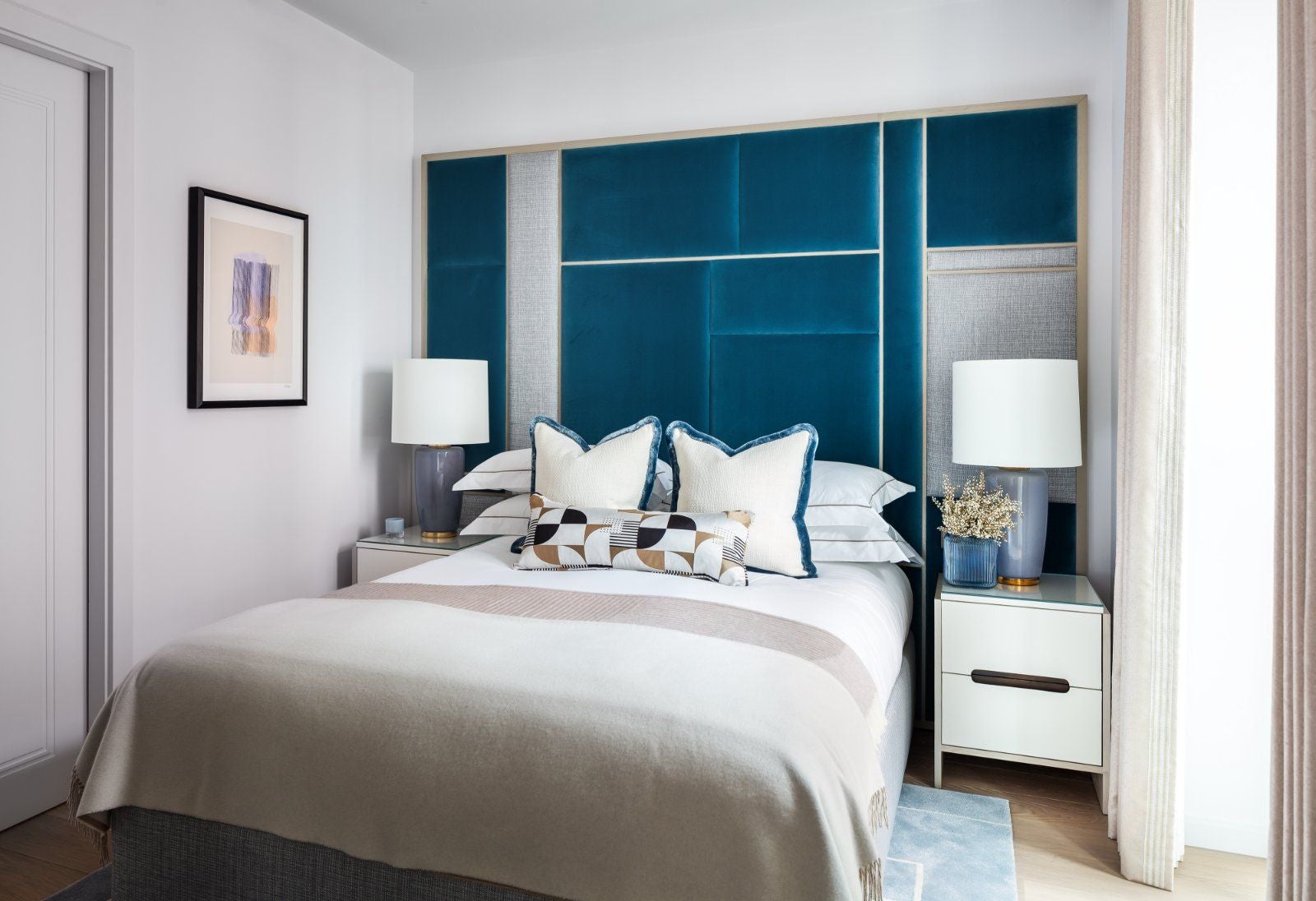 Flat Basil Street in Greater London