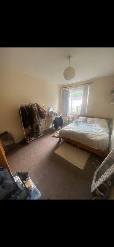 Room Horndean Close in Greater London