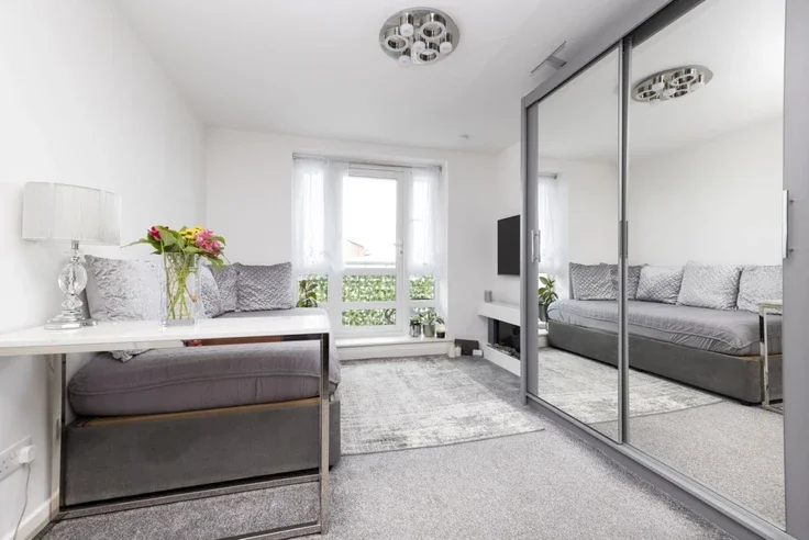 Flat Allanfield Place in City of Edinburgh