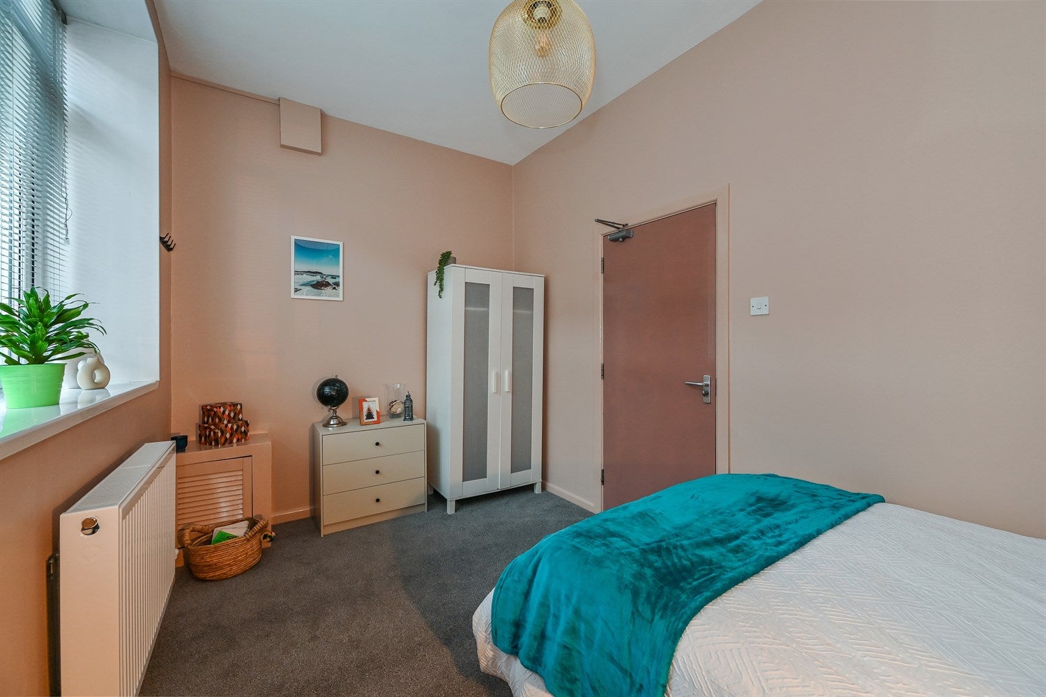 Flat Wood Road in Pontypridd