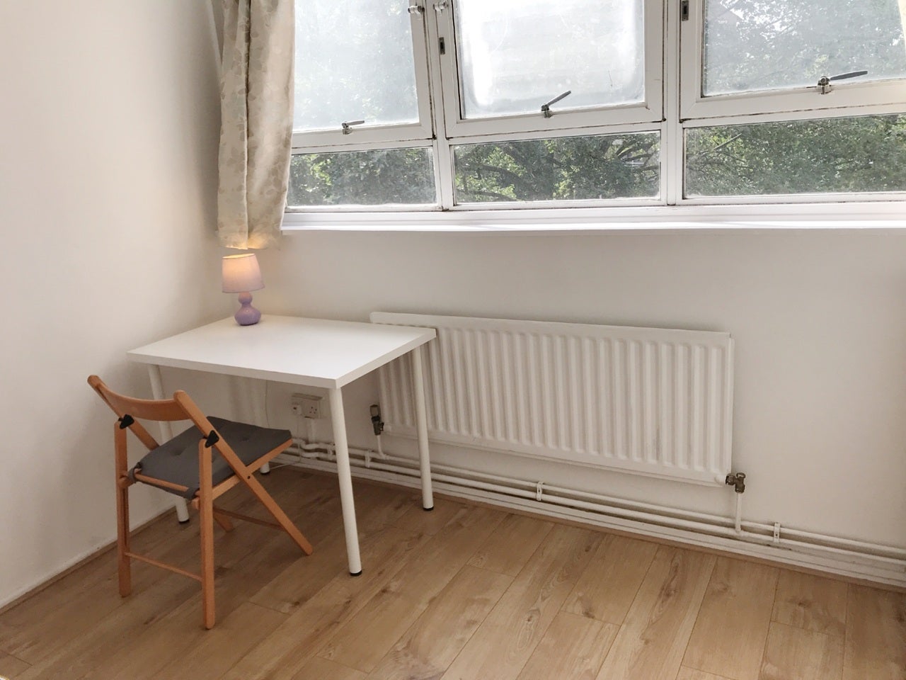 Room Keevil Drive in Greater London