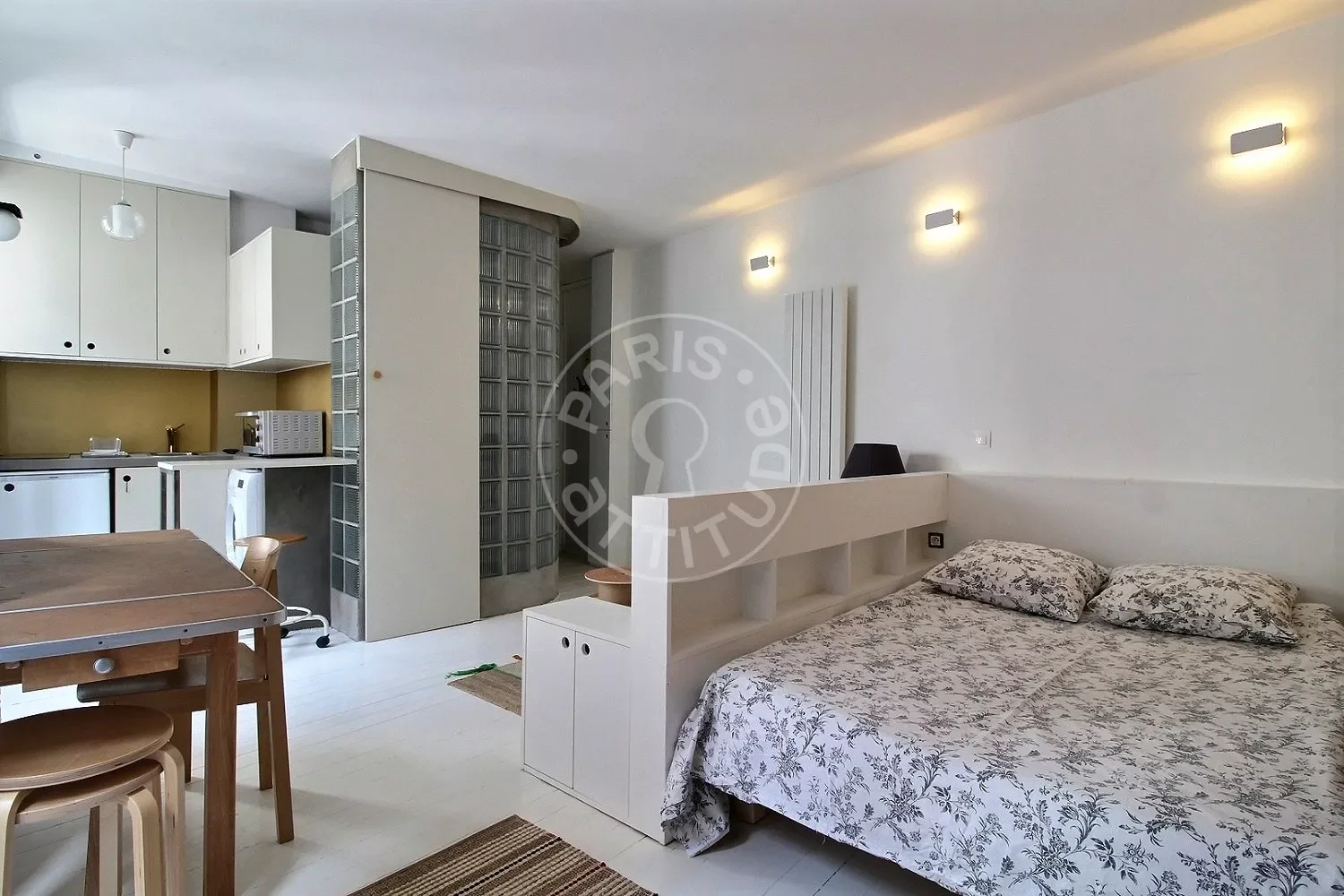 Appartement Rue des Trois Frères à Paris