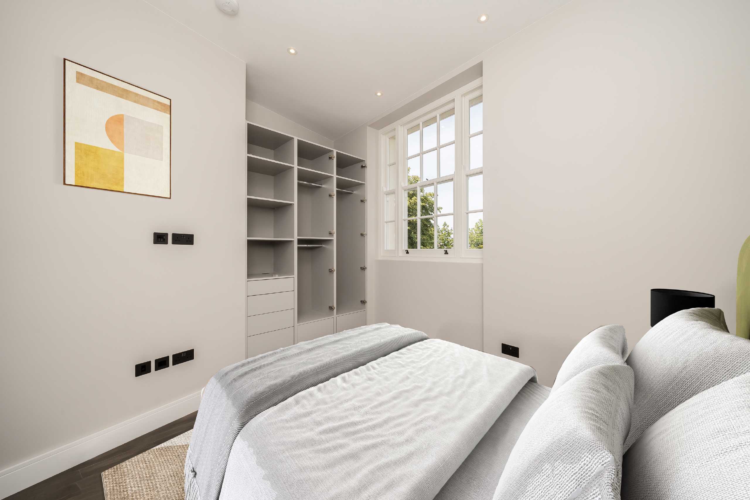 Flat Lancaster Place in Greater London