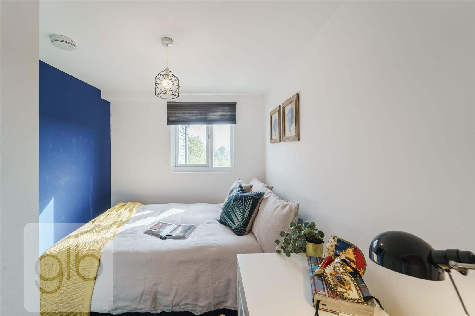 Room Centaur Road in Coventry