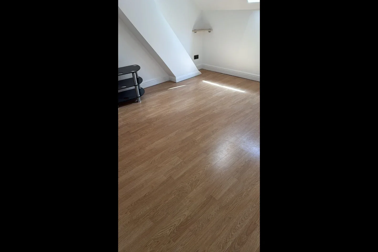 Flat Ashgrove Road in Greater London
