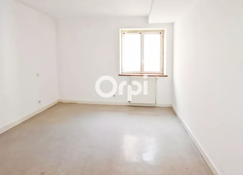 Appartement Place des Terreaux à Saint-Symphorien-sur-Coise