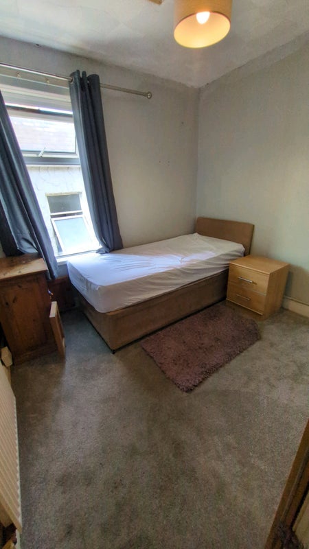 Room West Road in Newcastle