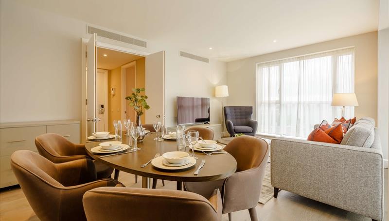 Flat Westferry Circus in Greater London
