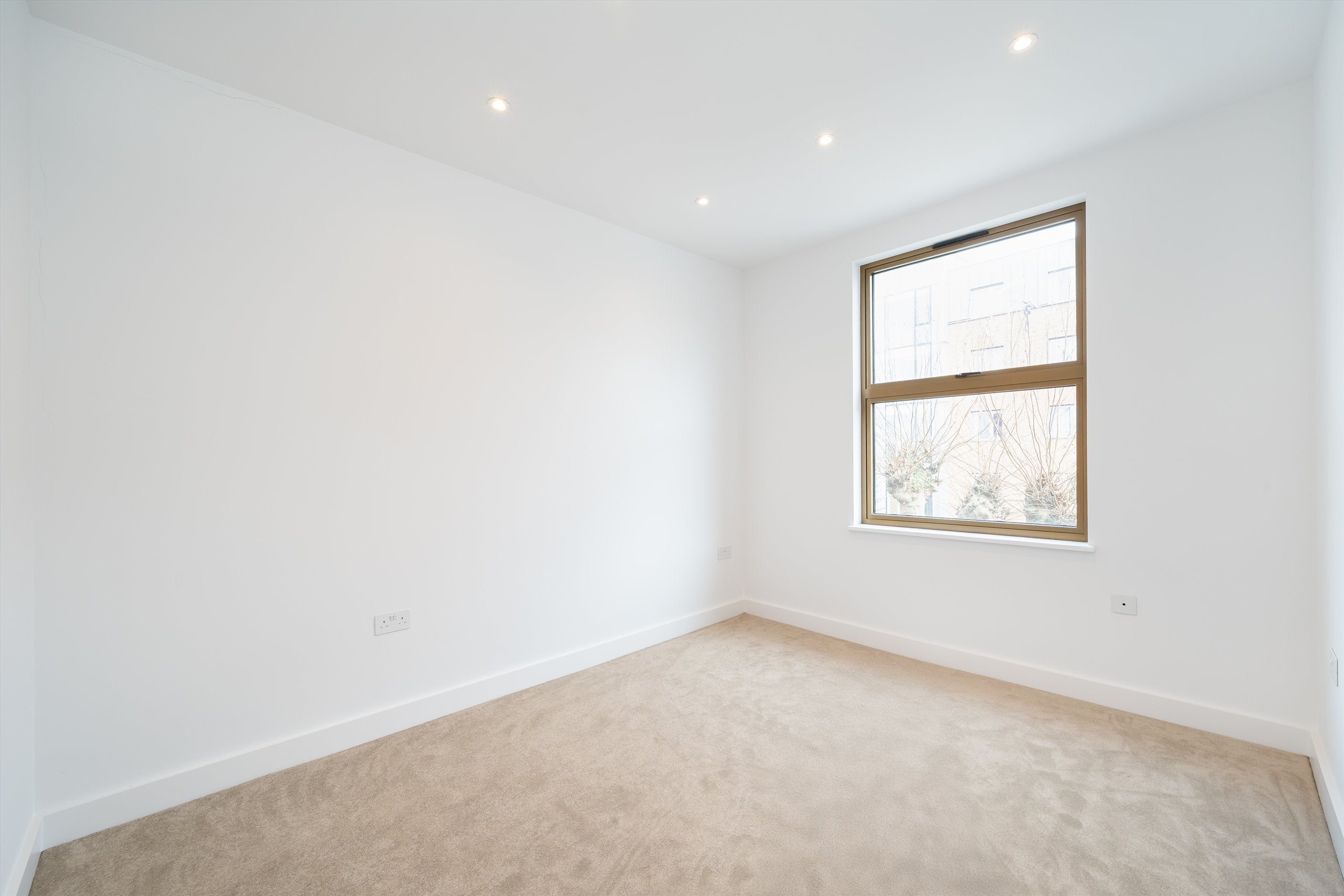 Flat Cricklewood Broadway in Greater London