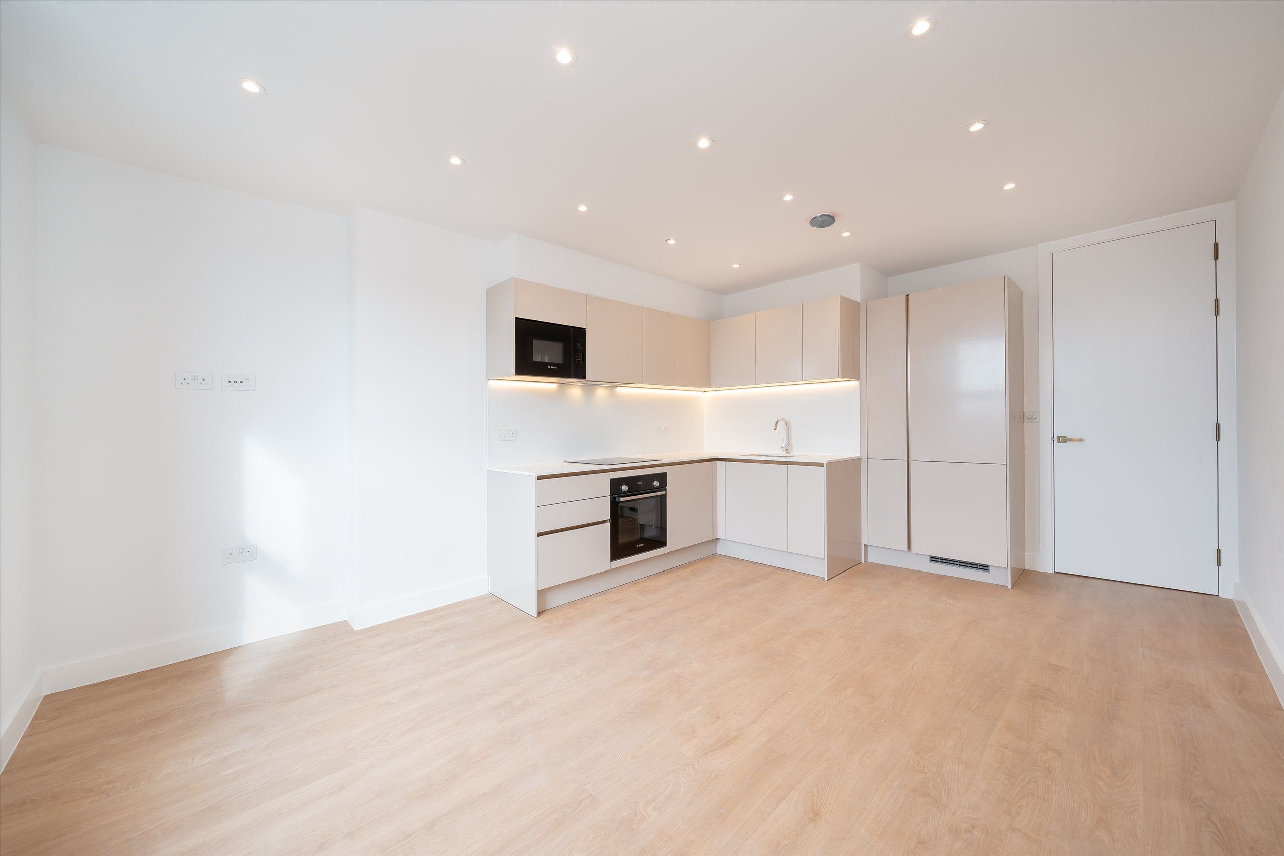 Flat Cricklewood Broadway in Greater London