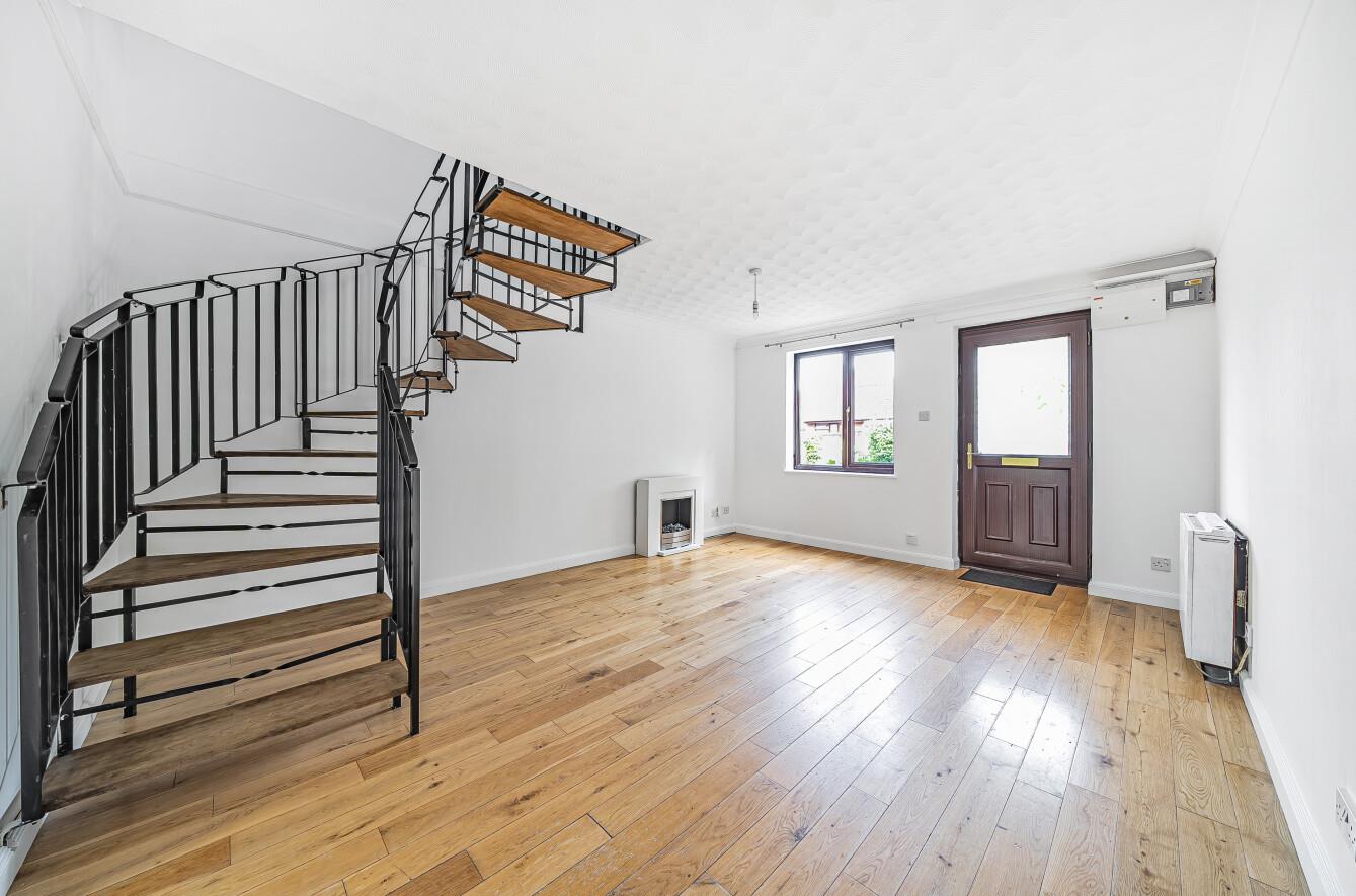 House Caernarvon Gardens in Test Valley