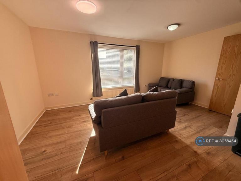 Flat Foster Way in Birmingham