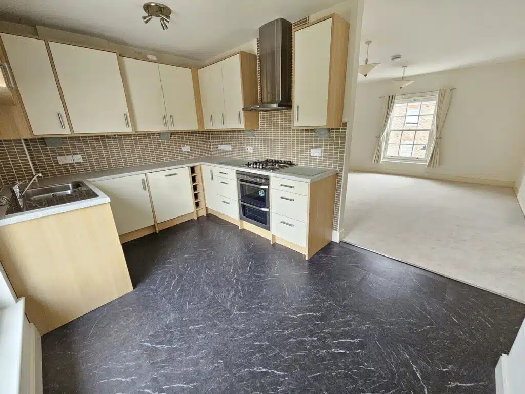 Flat Bridport Road in Dorchester