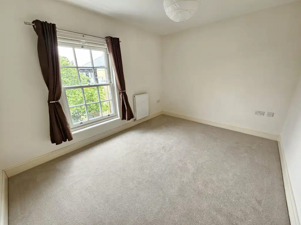 Flat Bridport Road in Dorchester