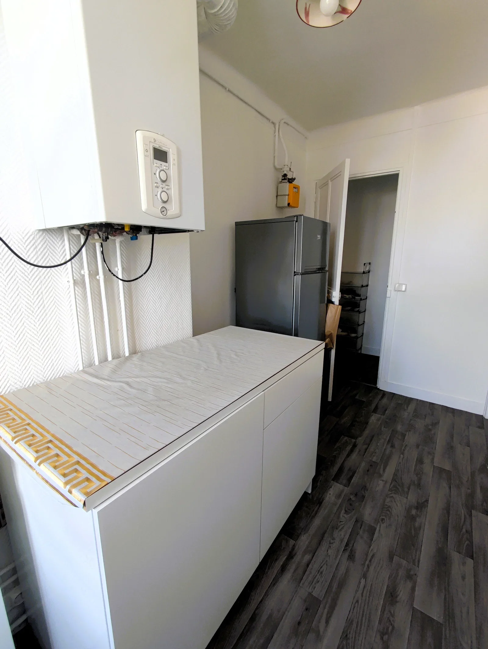 Room Parvis Ginette Kolinka in Aubervilliers