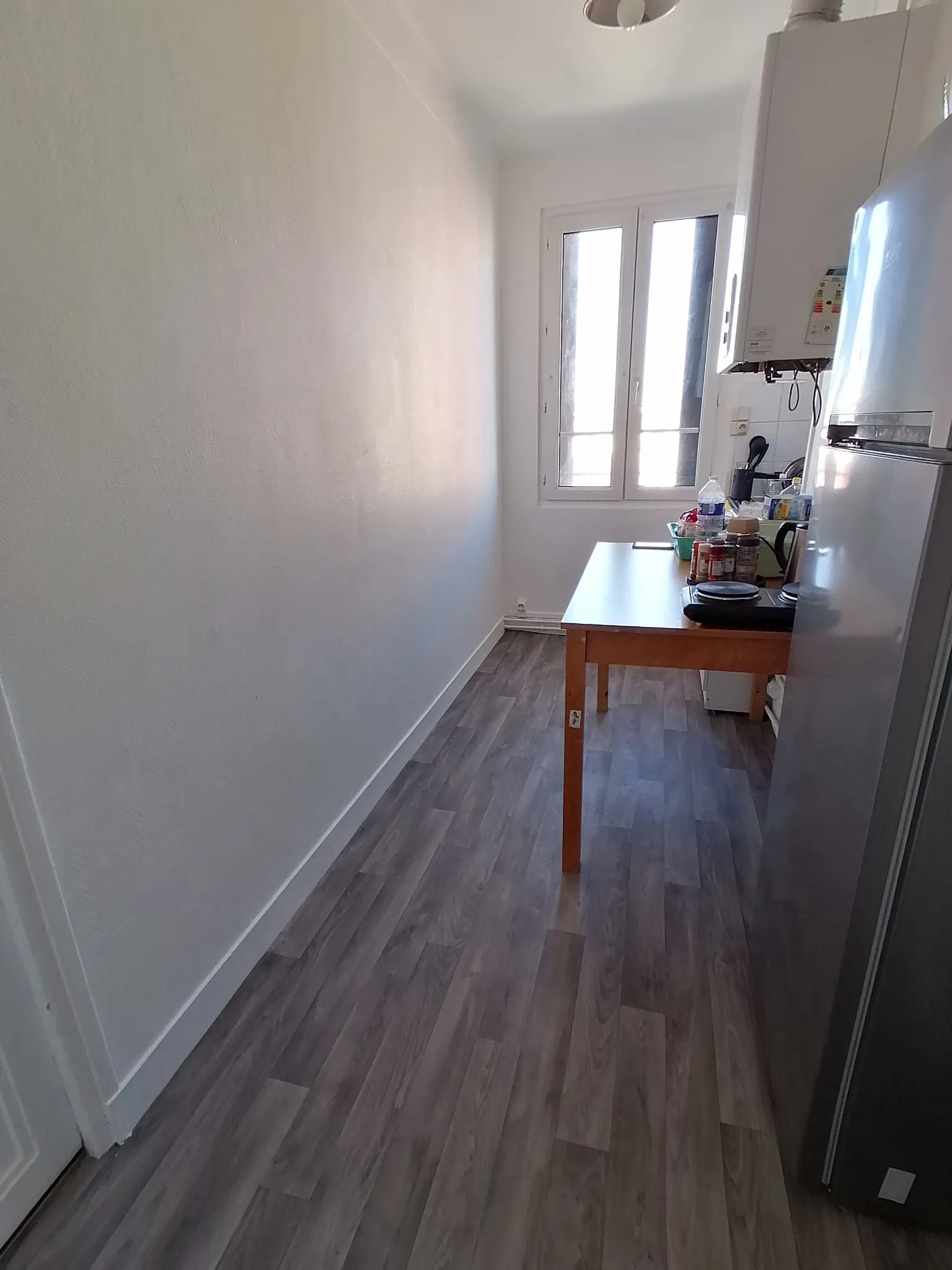 Chambre Parvis Ginette Kolinka à Aubervilliers
