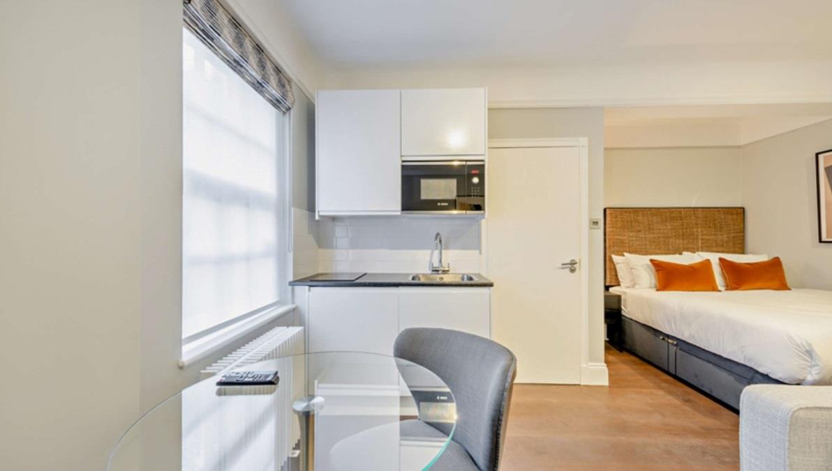 Flat Fulham Road in Greater London