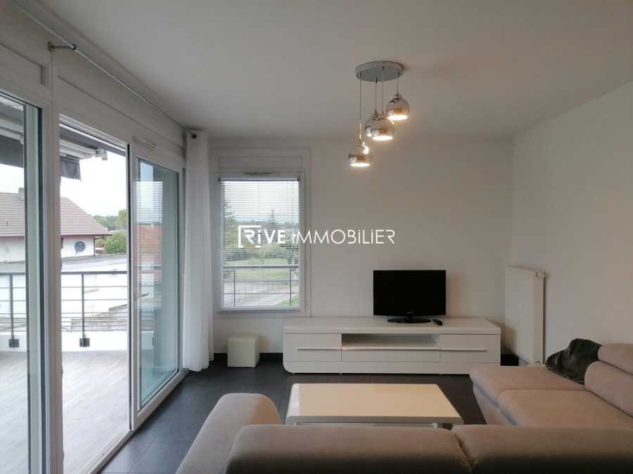 Appartement Rue Des Genevrilles à Publier
